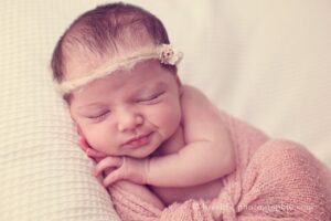 Photos bébé nouveau-né en studio Versailles 78