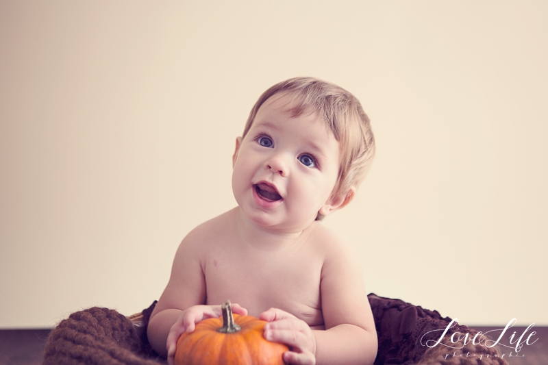Photos bébé 8 mois en studio Poissy Yvelines