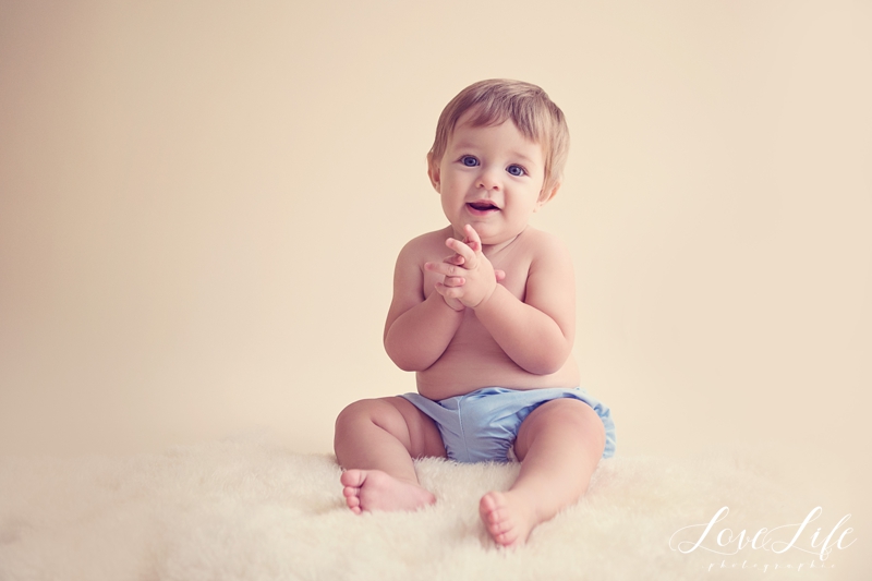 Photos bébé 8 mois en studio Poissy Yvelines